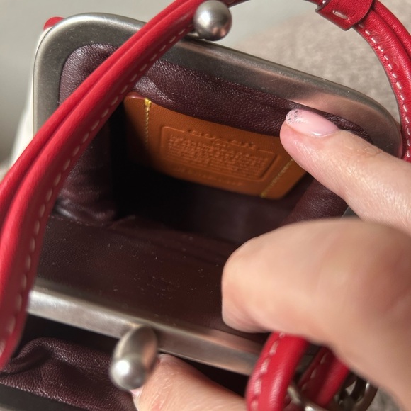 Coach Kiss Lock Frame Bag 23 w/ Sundae - Picture 6 of 9